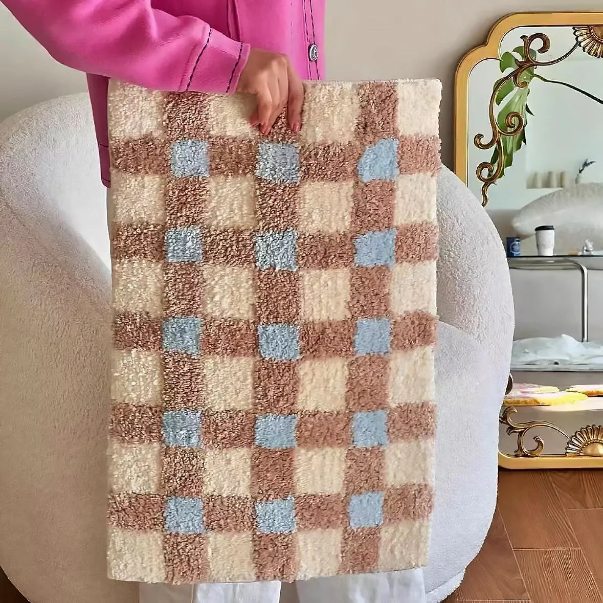 2-tone Grid Rug - Image 5