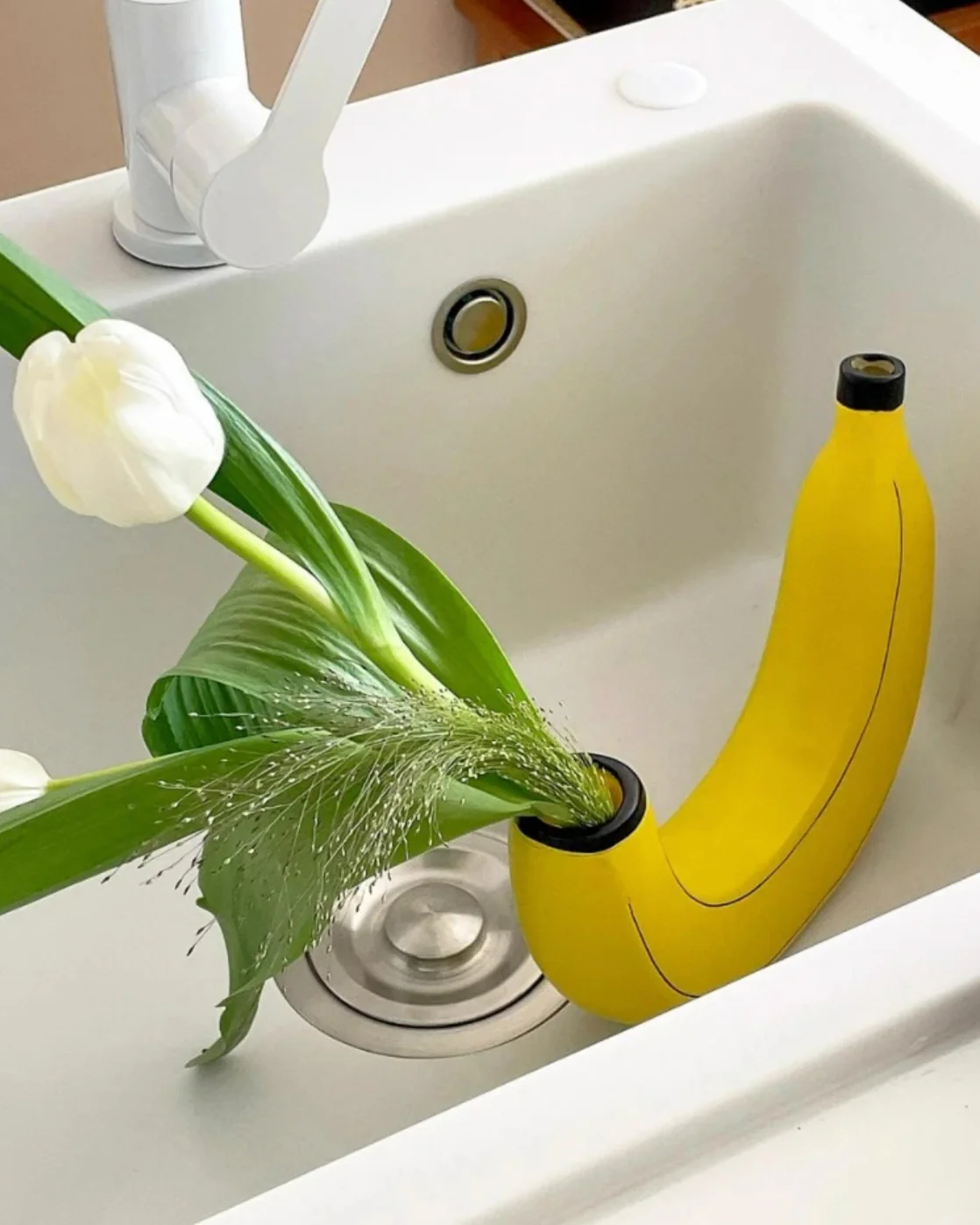 Banana Vase - Image 6