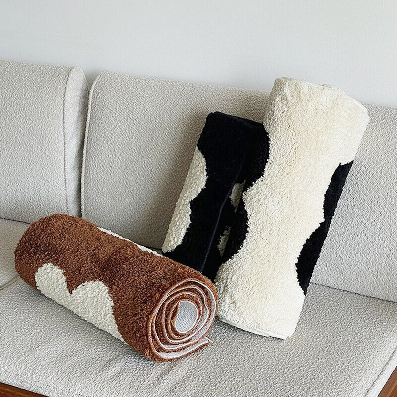 Black & White Abstract Narrow Rug - Image 9