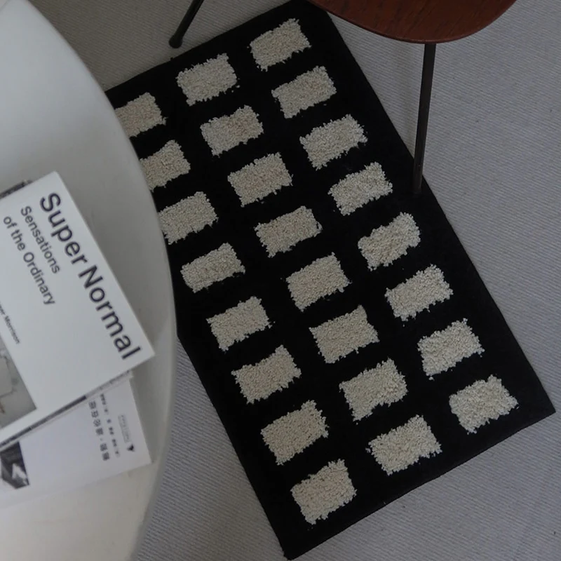 Black & White Grid Rug - Image 5