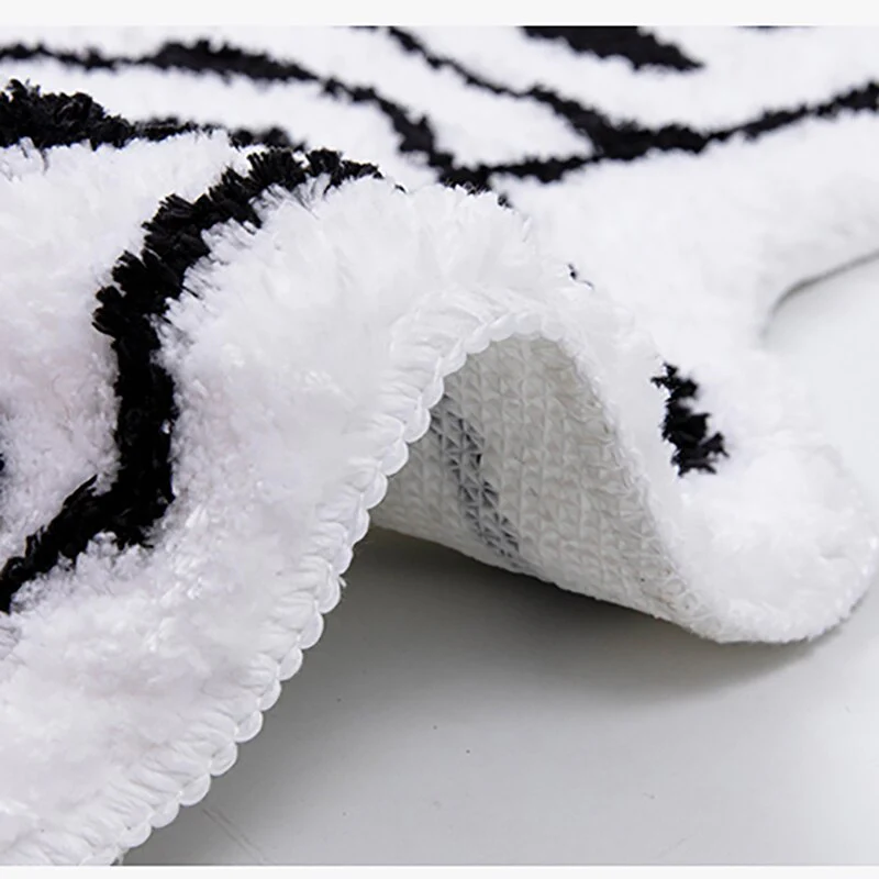 Black & White Grid Rug - Image 6