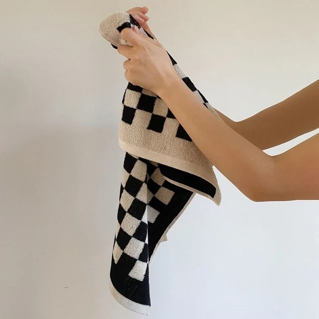 Checkerboard Towels - Image 9