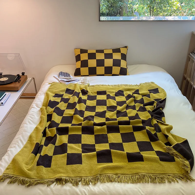 Checkered Single Layer Blanket - Image 3