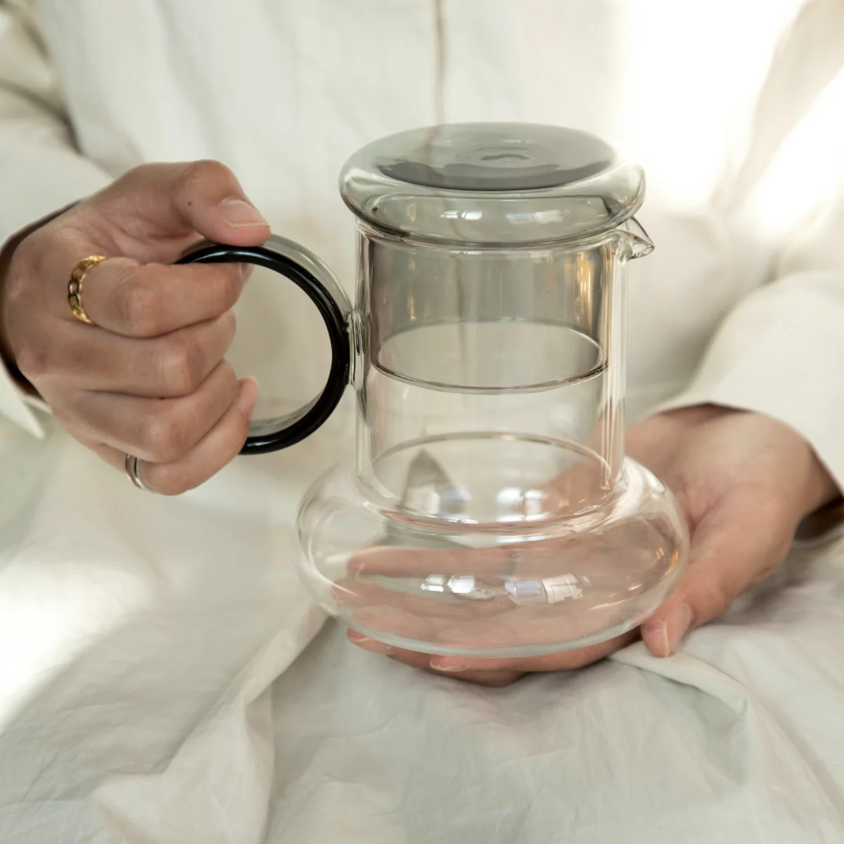 Chubby Glass Teapot - Image 6