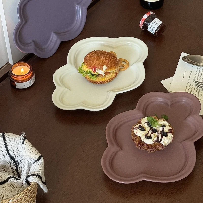 Cloud-Shaped Ceramic Plate – Cute Tableware for Snacks & Decor - Image 3