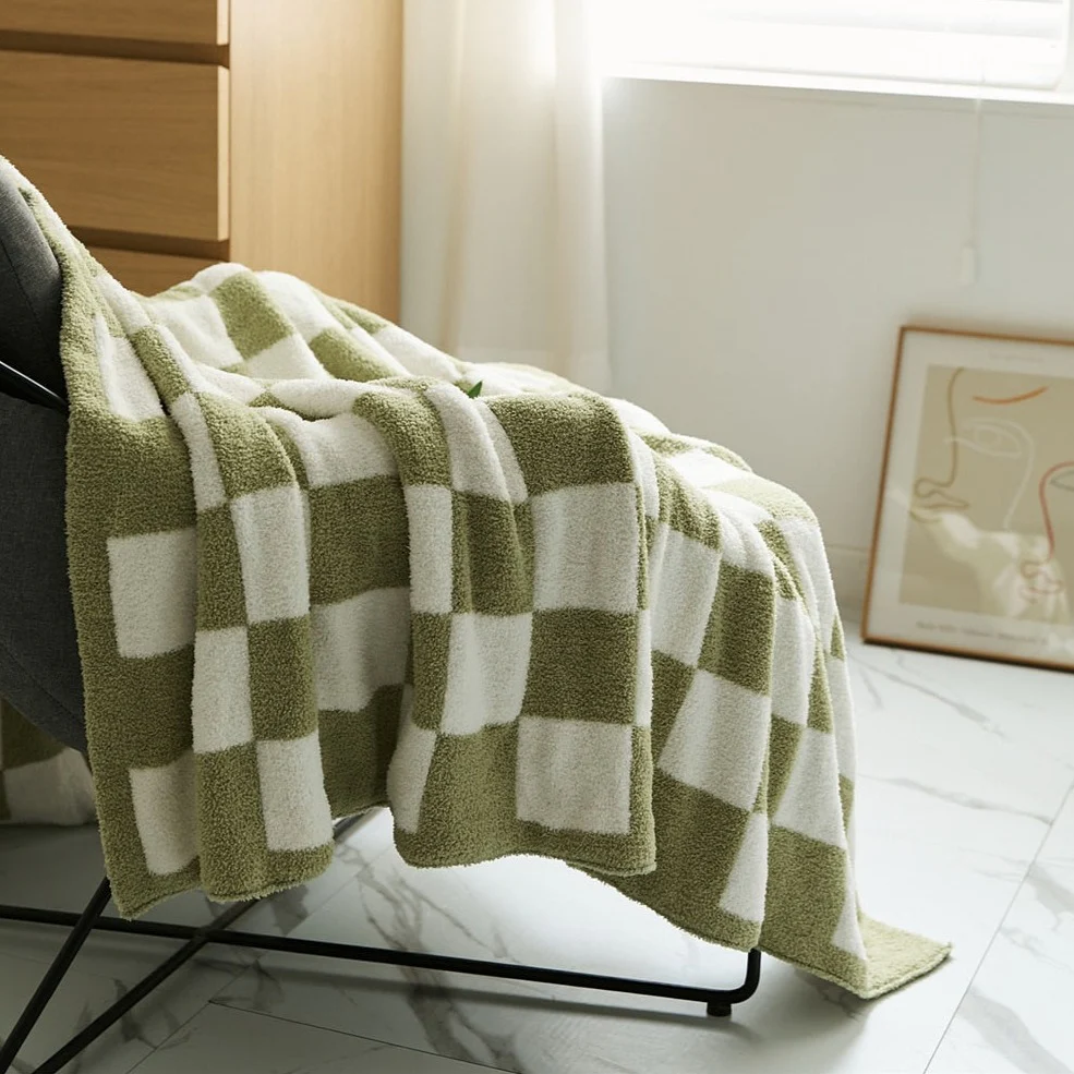 COLOURFUL CHECKERBOARD THROW - Image 22