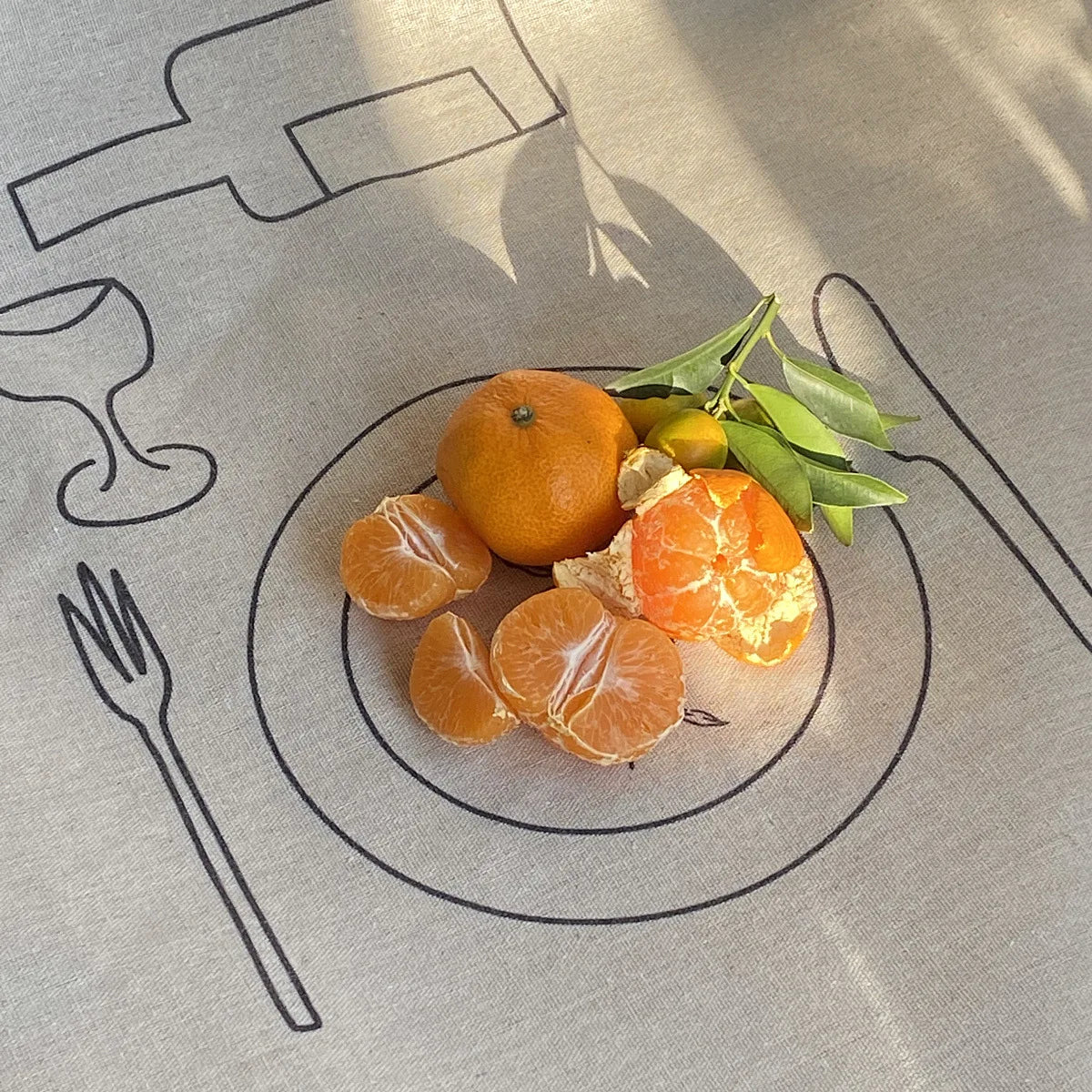 Creative Cotton Linen Tablecloth with Sketch Design - Image 5