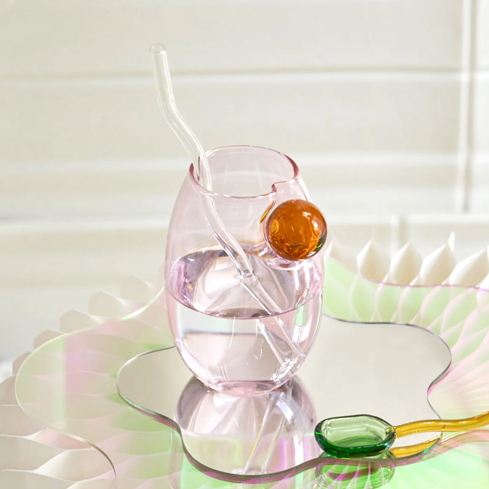 Crushed Glass Cup with Globe - Image 2