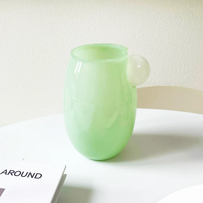 Crushed Glass Cup with Globe - Image 5