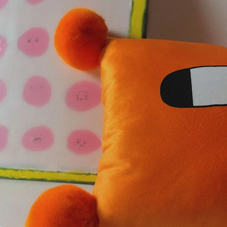 Curious Face Cushion - Image 8