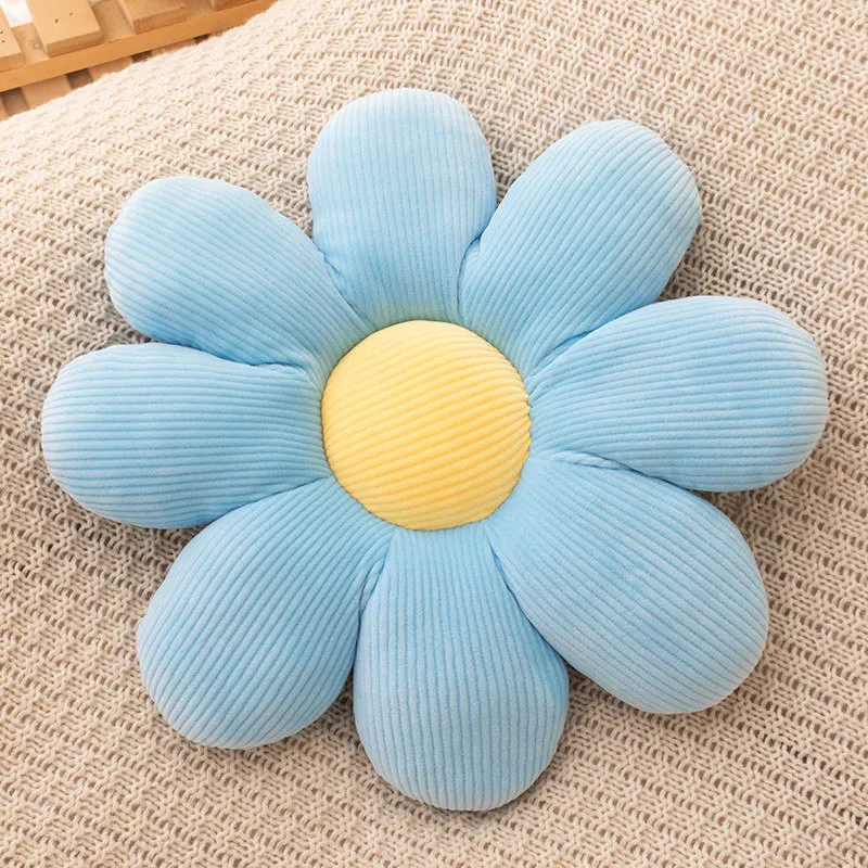 Daisy Plush Cushion - Image 7