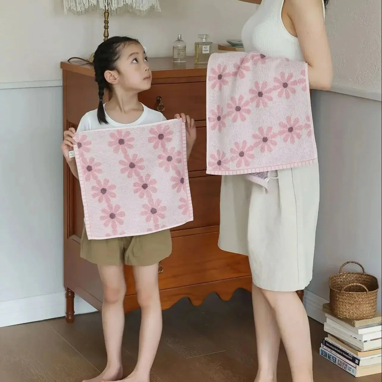 Daisy Towel - Image 5