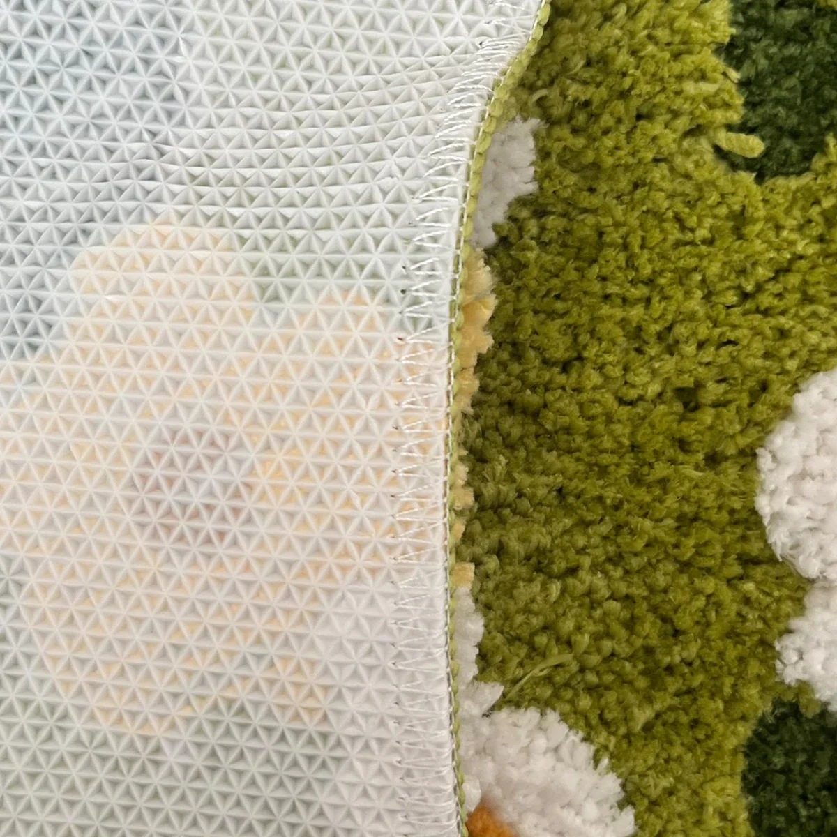 Daisy Tufting Moss Bathroom Mat - Image 5