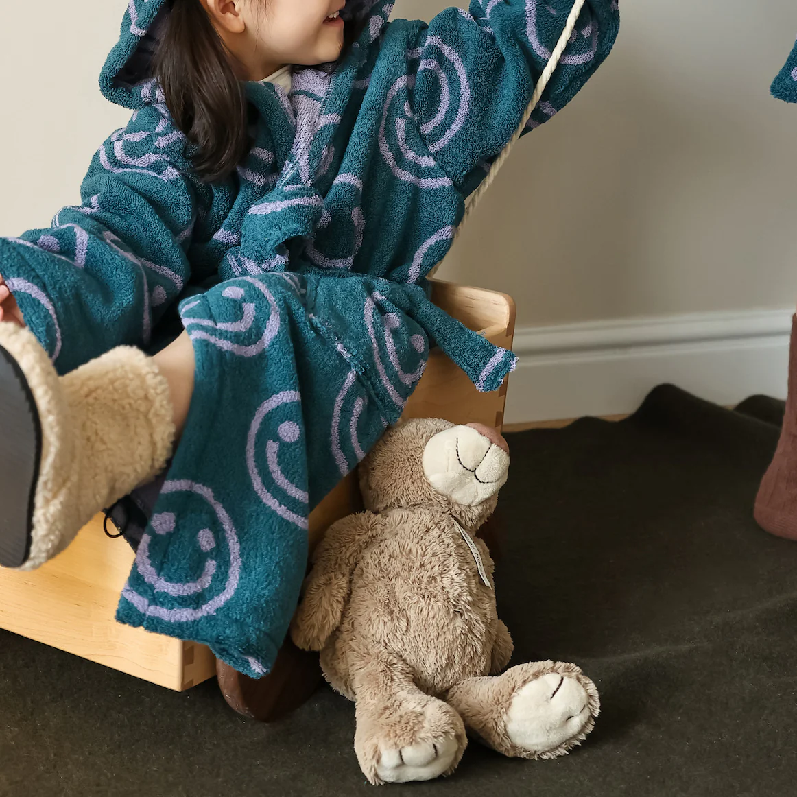 Double-sided Smiley Bath Gown - Image 7