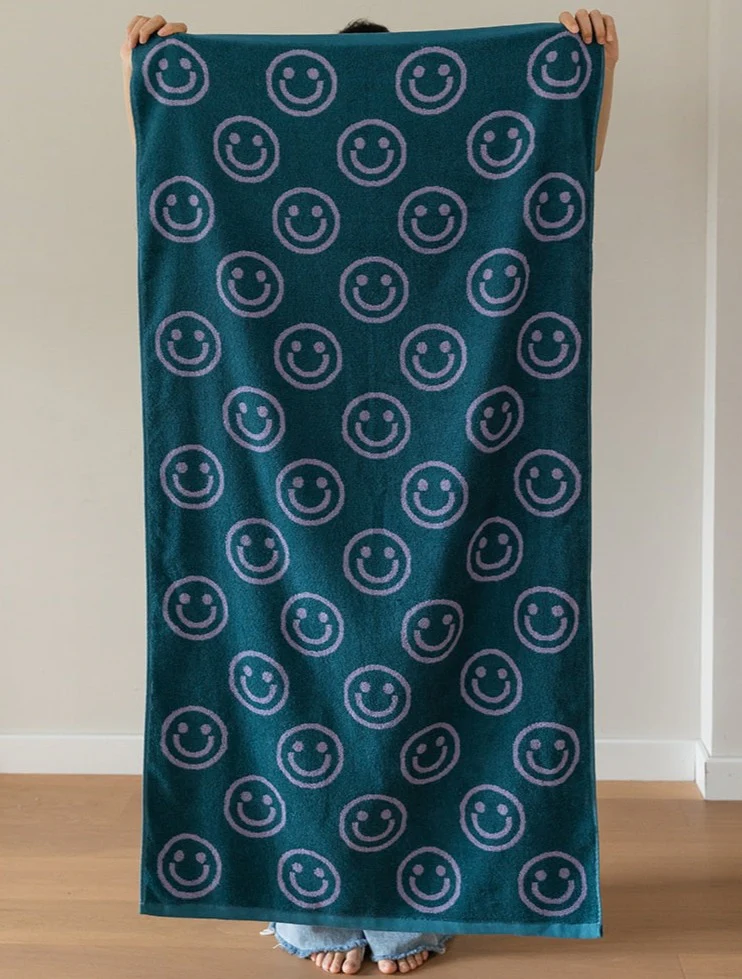 Double-sided Smiley Towel - Image 12