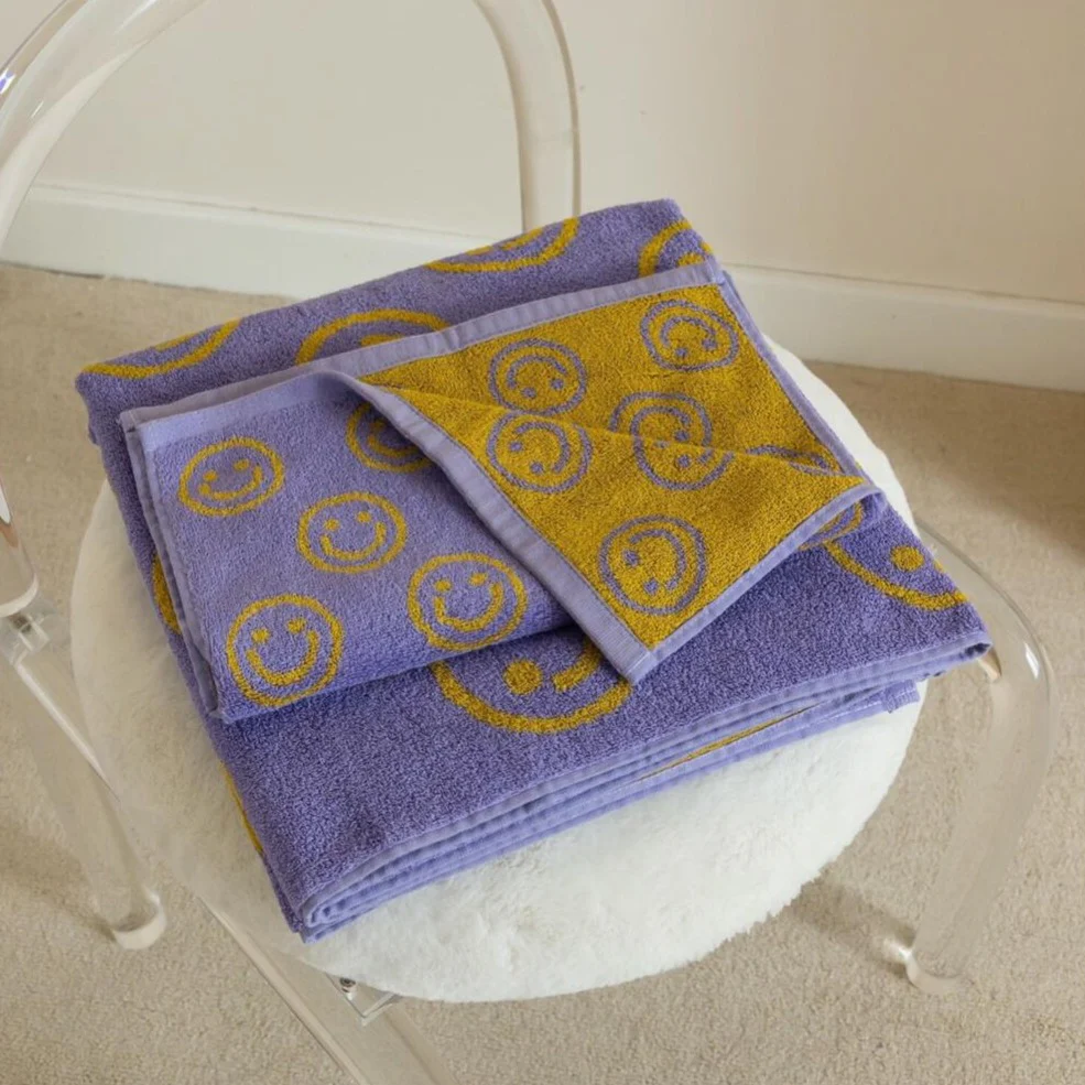 Double-sided Smiley Towel - Image 3