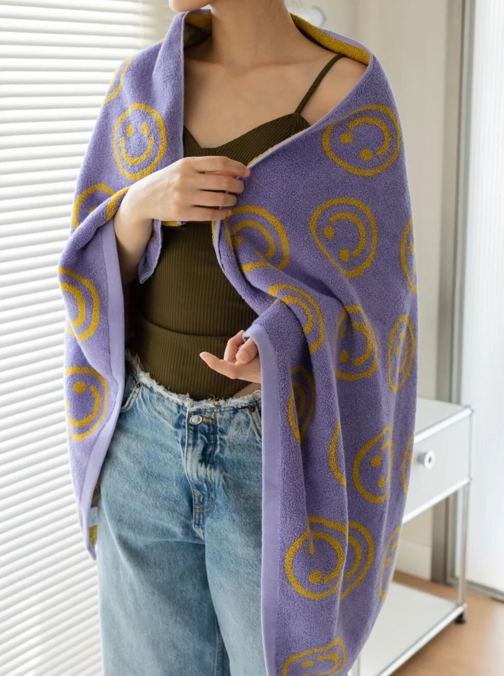 Double-sided Smiley Towel - Image 8