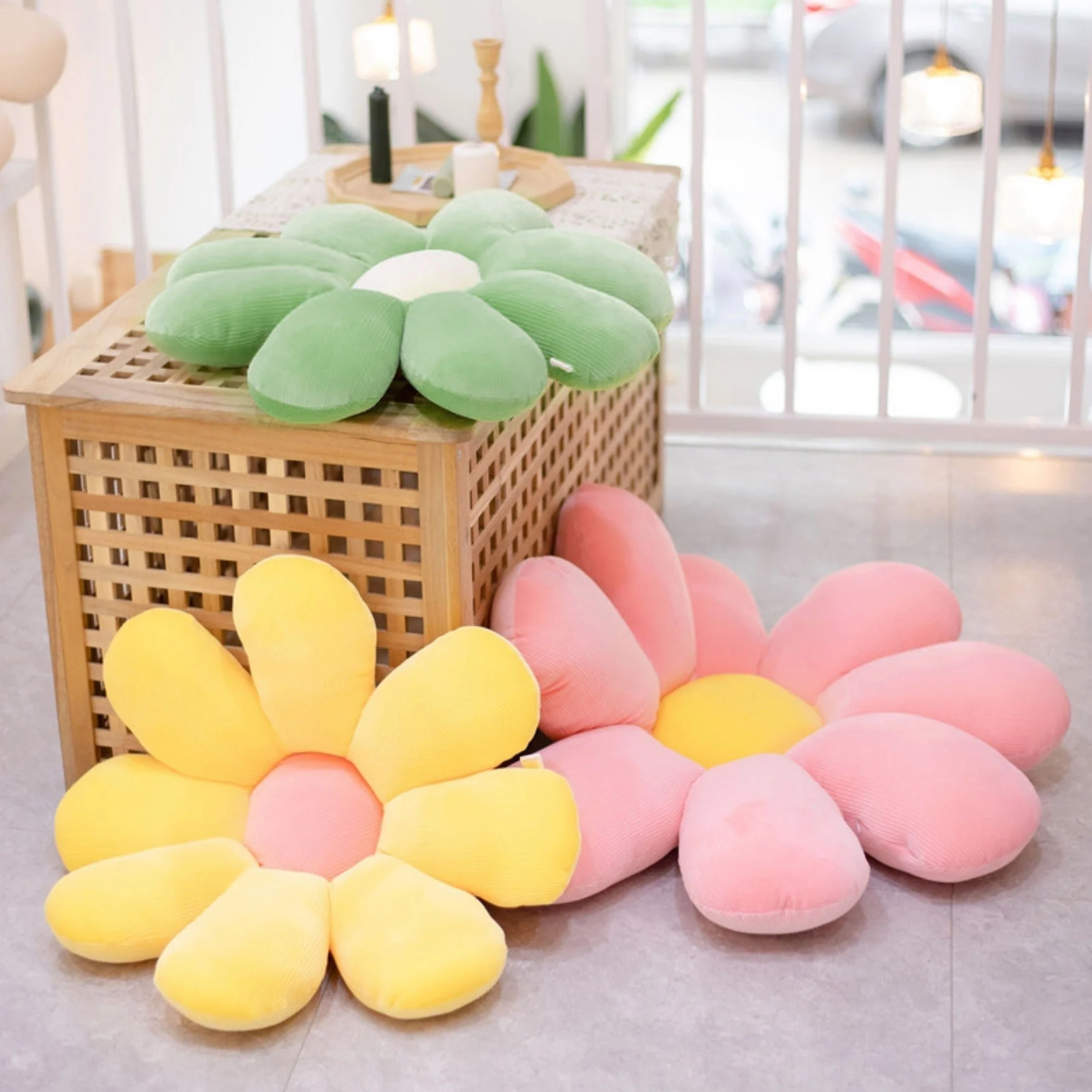 Fluffy Daisy Cushion - Image 5