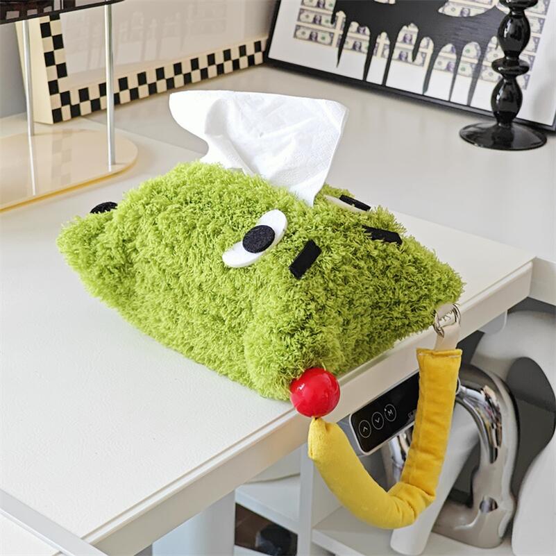 Fluffy Face Tissue Holder - Image 4