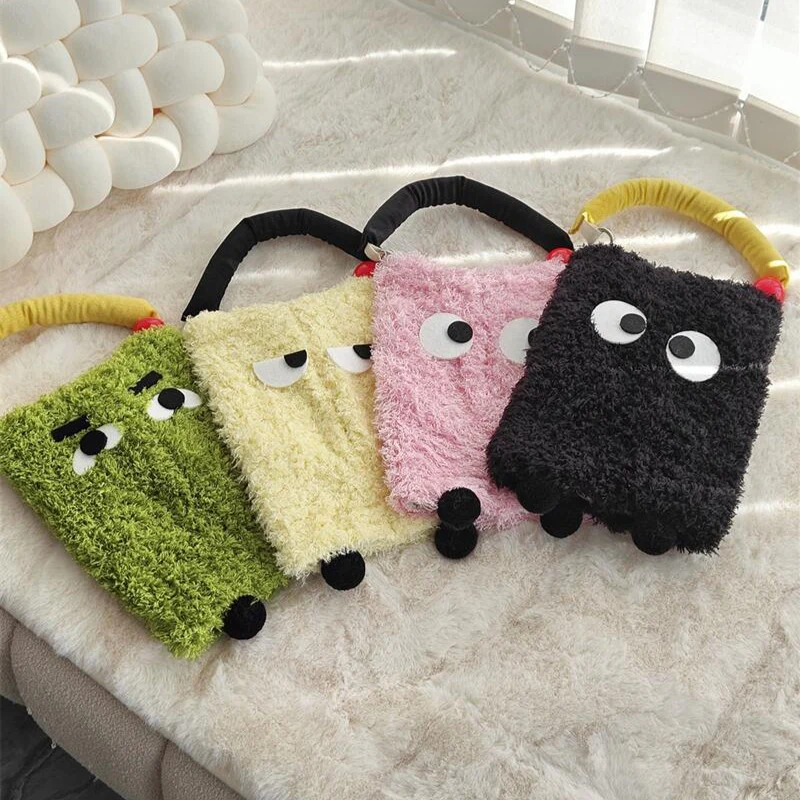 Fluffy Face Tissue Holder - Image 5