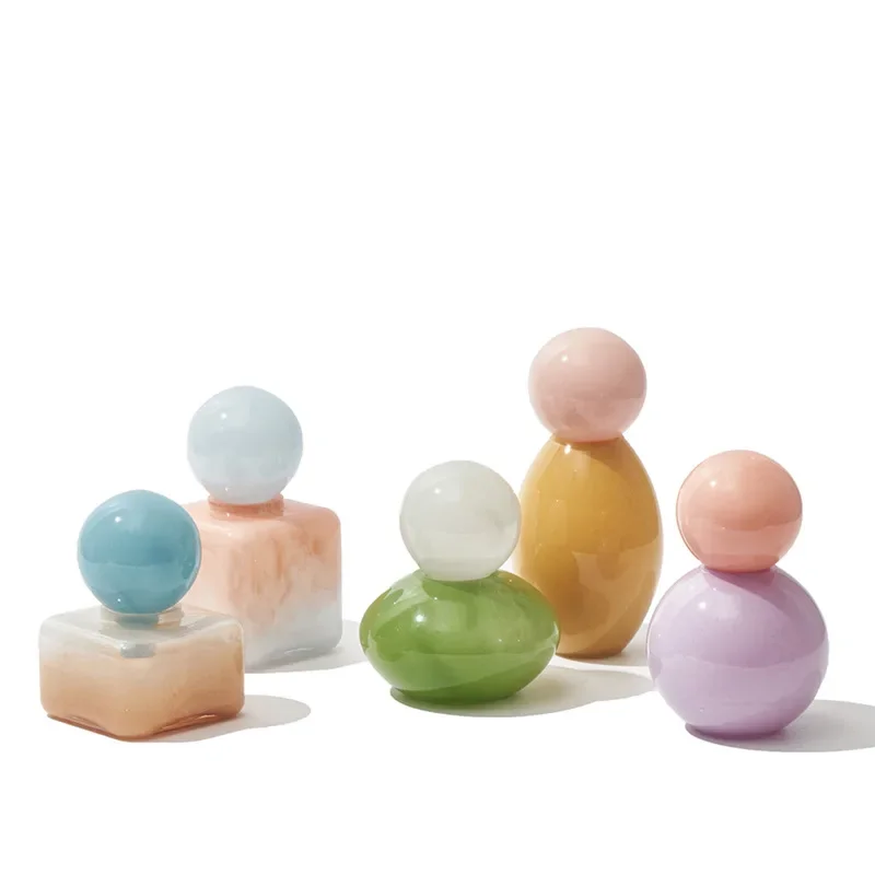 Geometric Sphere Glass Vase with Lid - Image 4