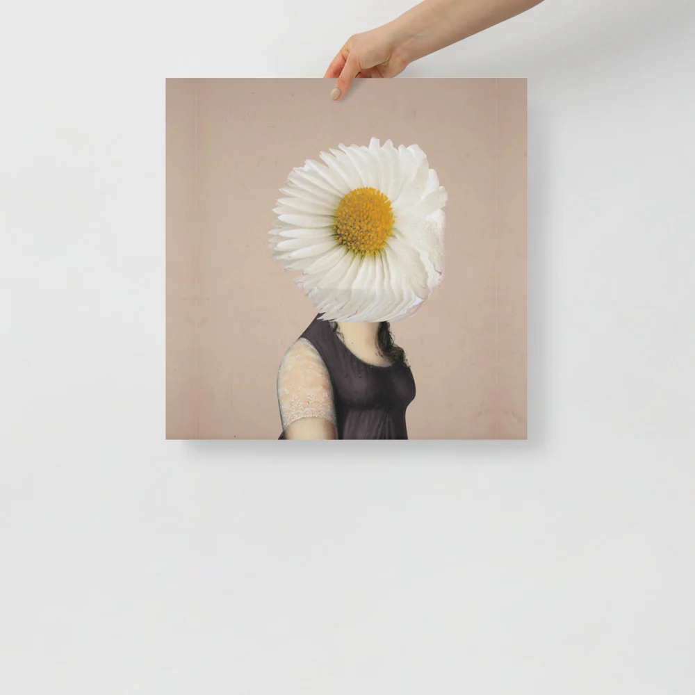 Girl With Daisy - Image 11