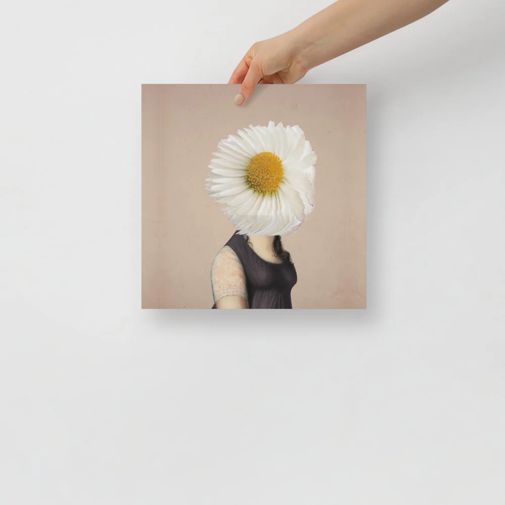 Girl With Daisy - Image 5
