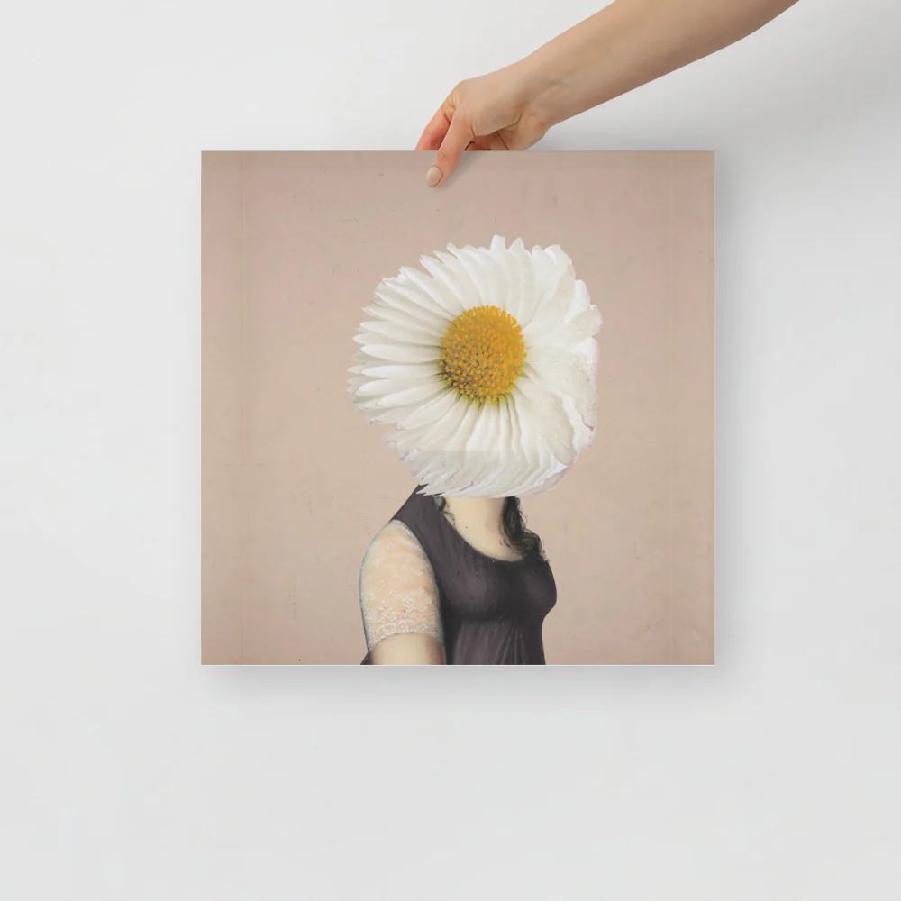 Girl With Daisy - Image 9