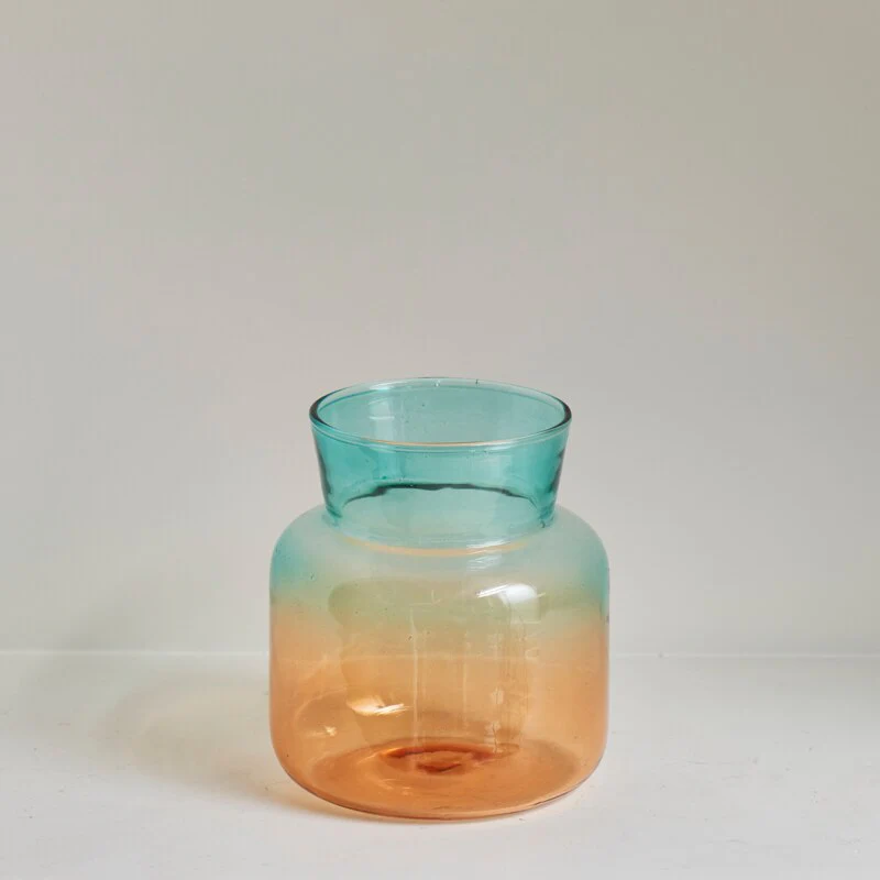 Gradient Coloured Glass Vase - Image 10
