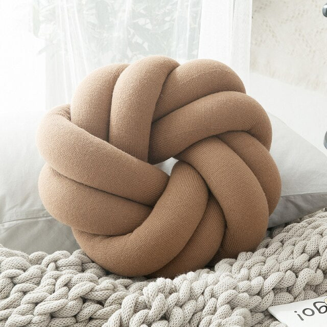 Knot Round Cushion - Image 4