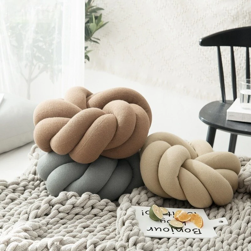 Knot Round Cushion - Image 6