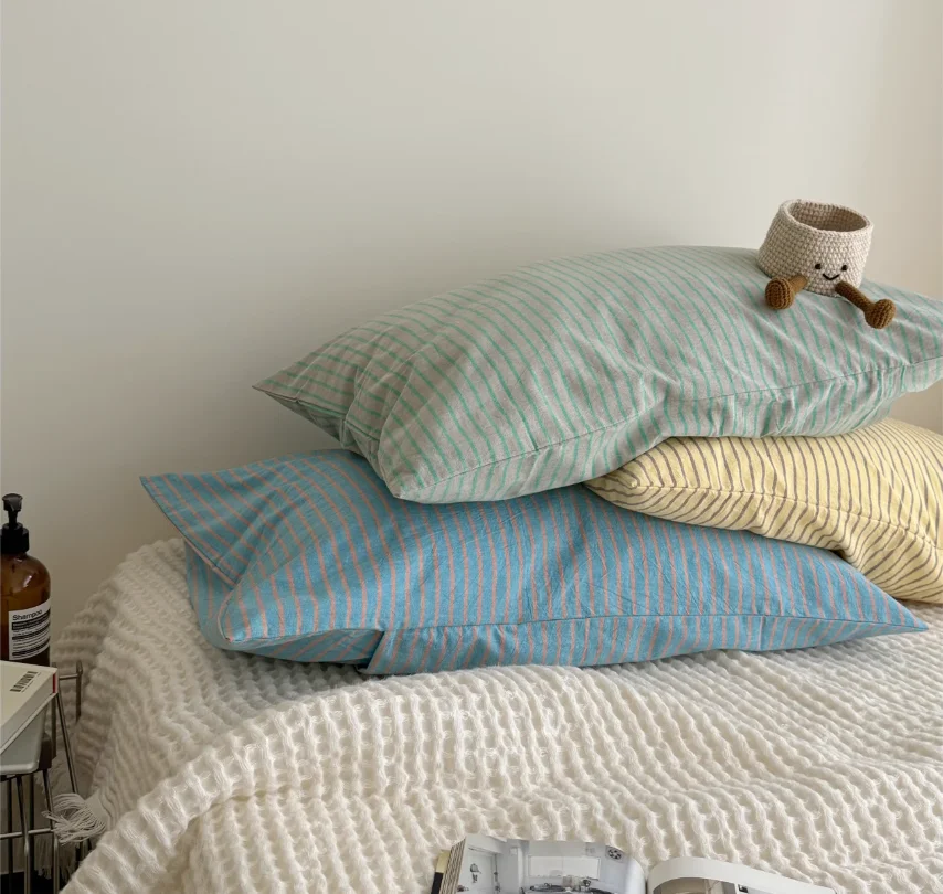 Modern Simple Striped Pillowcase - Image 2