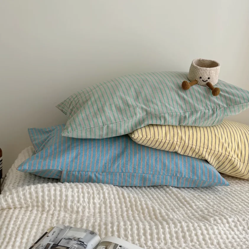 Modern Simple Striped Pillowcase - Image 3