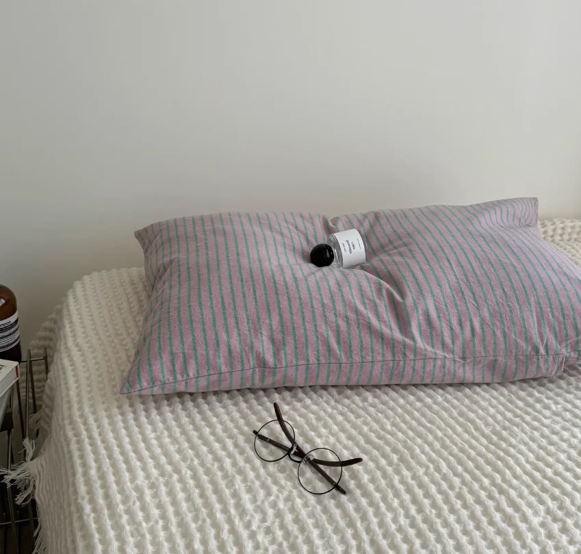 Modern Simple Striped Pillowcase - Image 6
