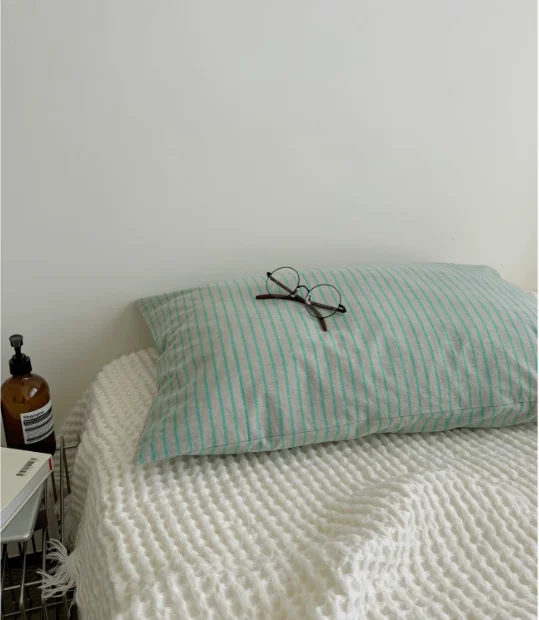 Modern Simple Striped Pillowcase - Image 8
