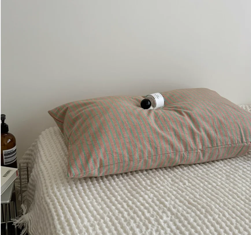 Modern Simple Striped Pillowcase - Image 9