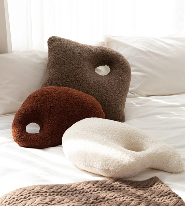 Pebble Wool Cushion - Image 3