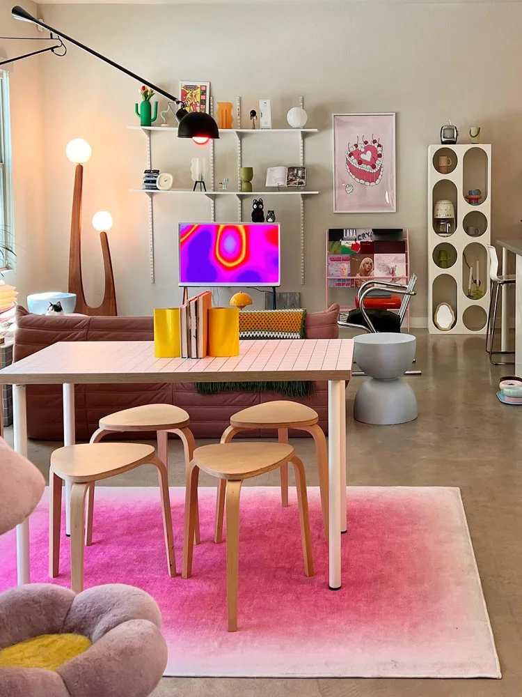 Pink Gradient Rug - Image 3