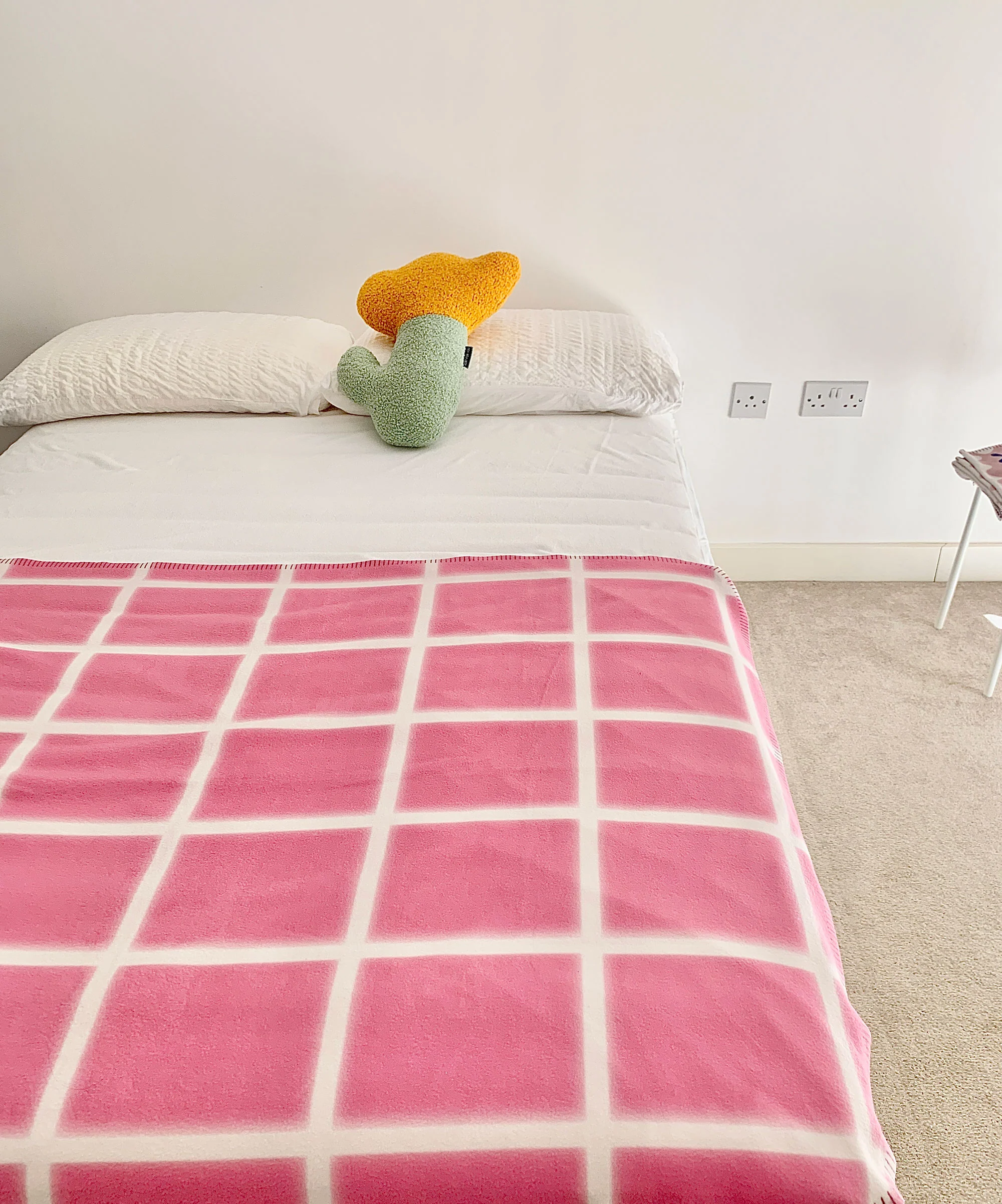 Poppy Pink Grid Throw - Image 5