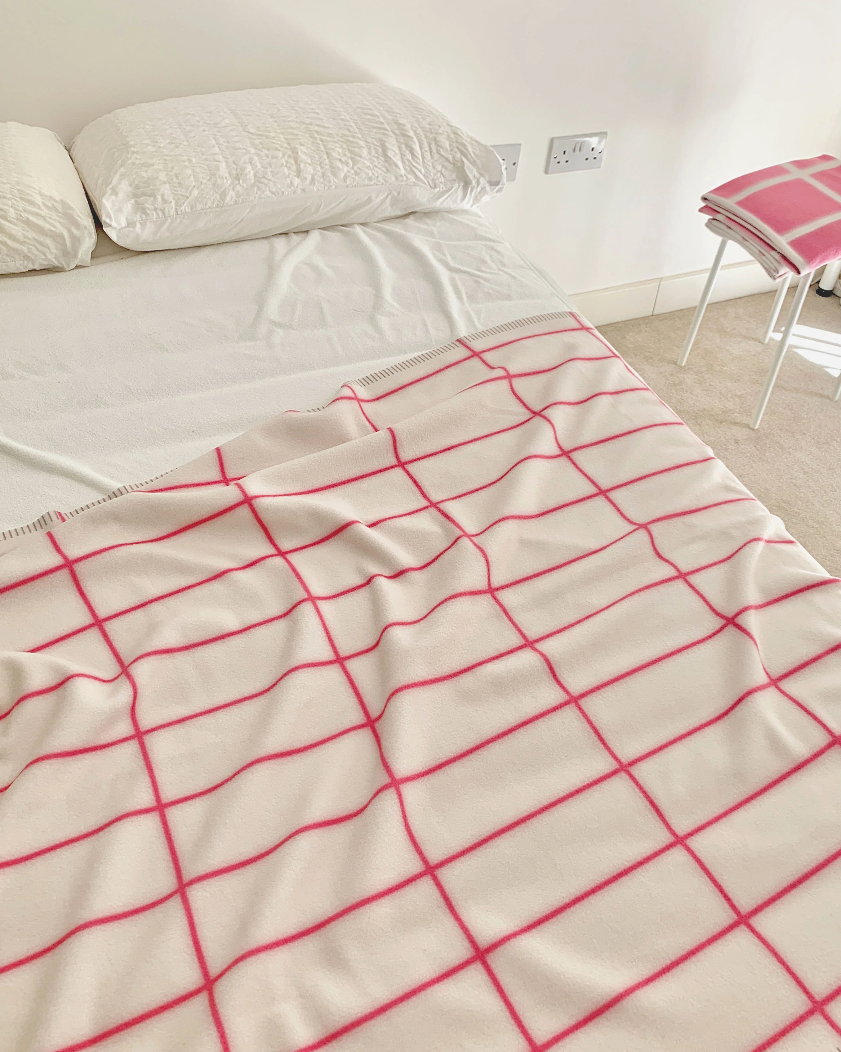 Poppy Pink Narrow Grid Throw - Image 5