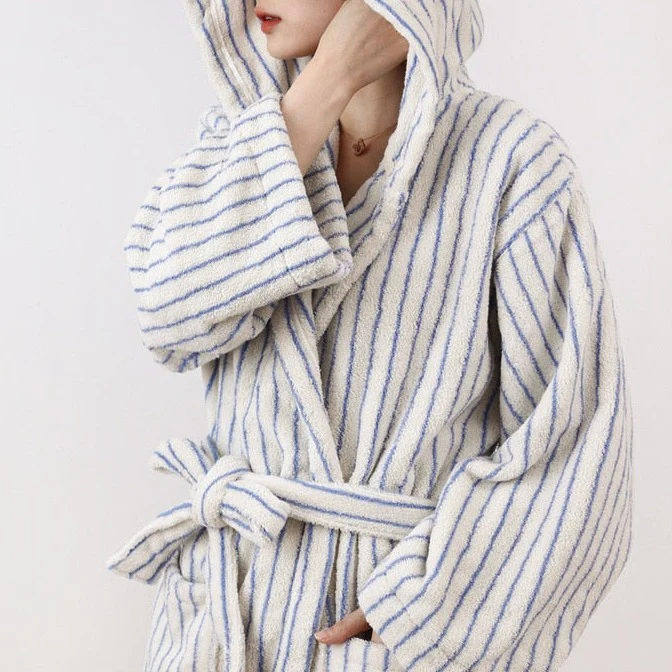 Retro Diamond Bath Robe - Image 16