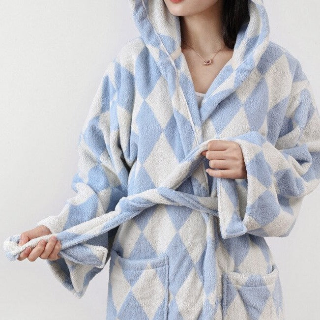 Retro Diamond Bath Robe - Image 4