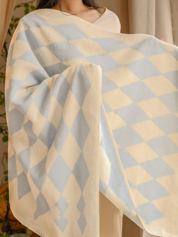 Retro Diamond Bath Towel - Image 9