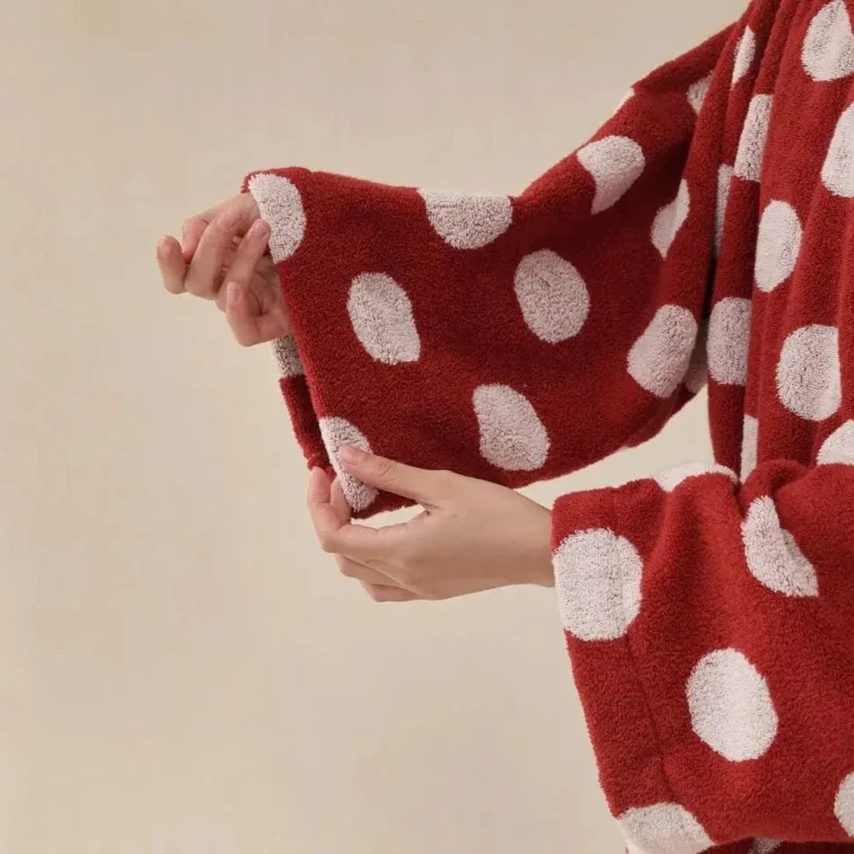 Retro Polka Dot Bath Gown - Image 7