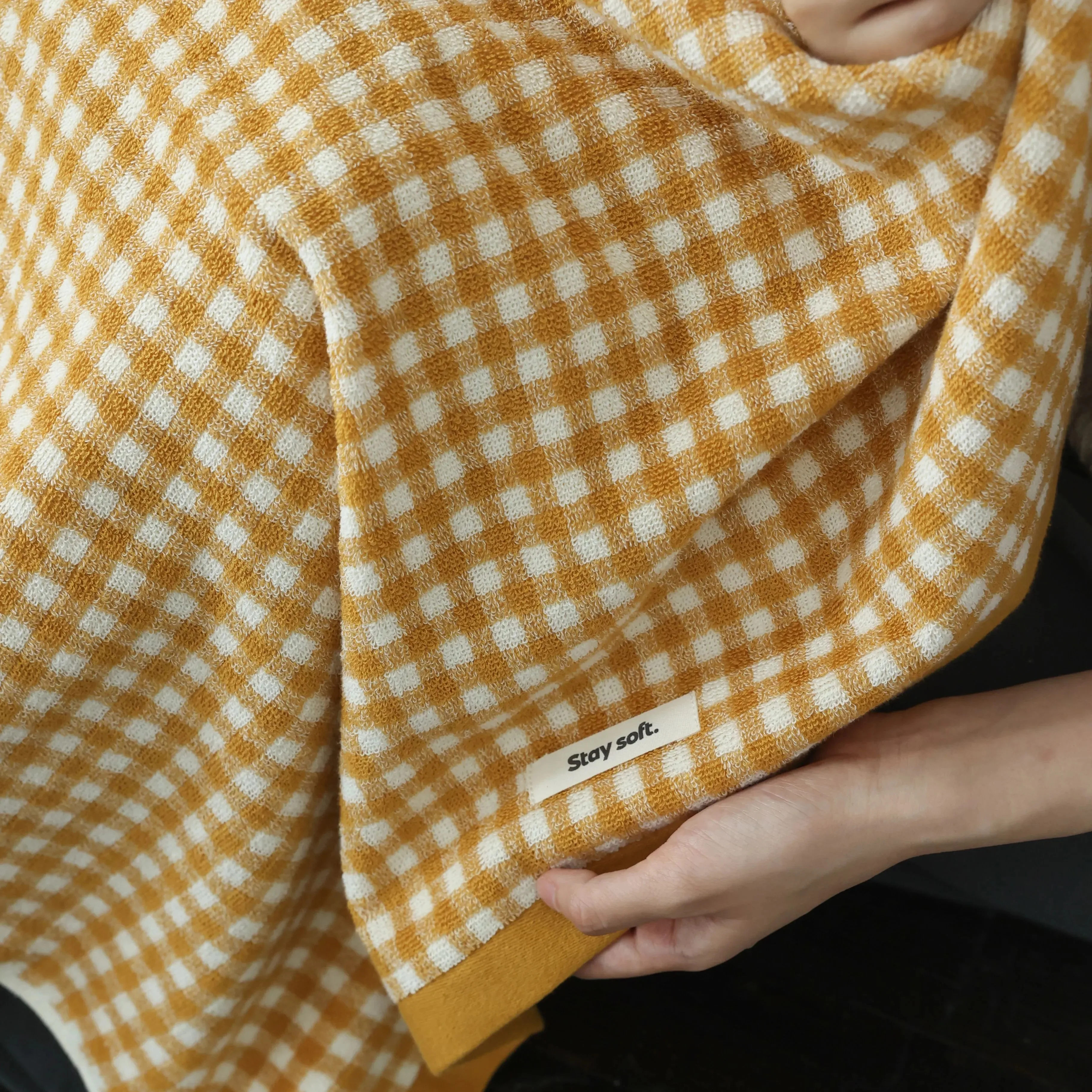 Retro Small Grid Cotton Towel – Soft & Absorbent Household Towel - Image 8