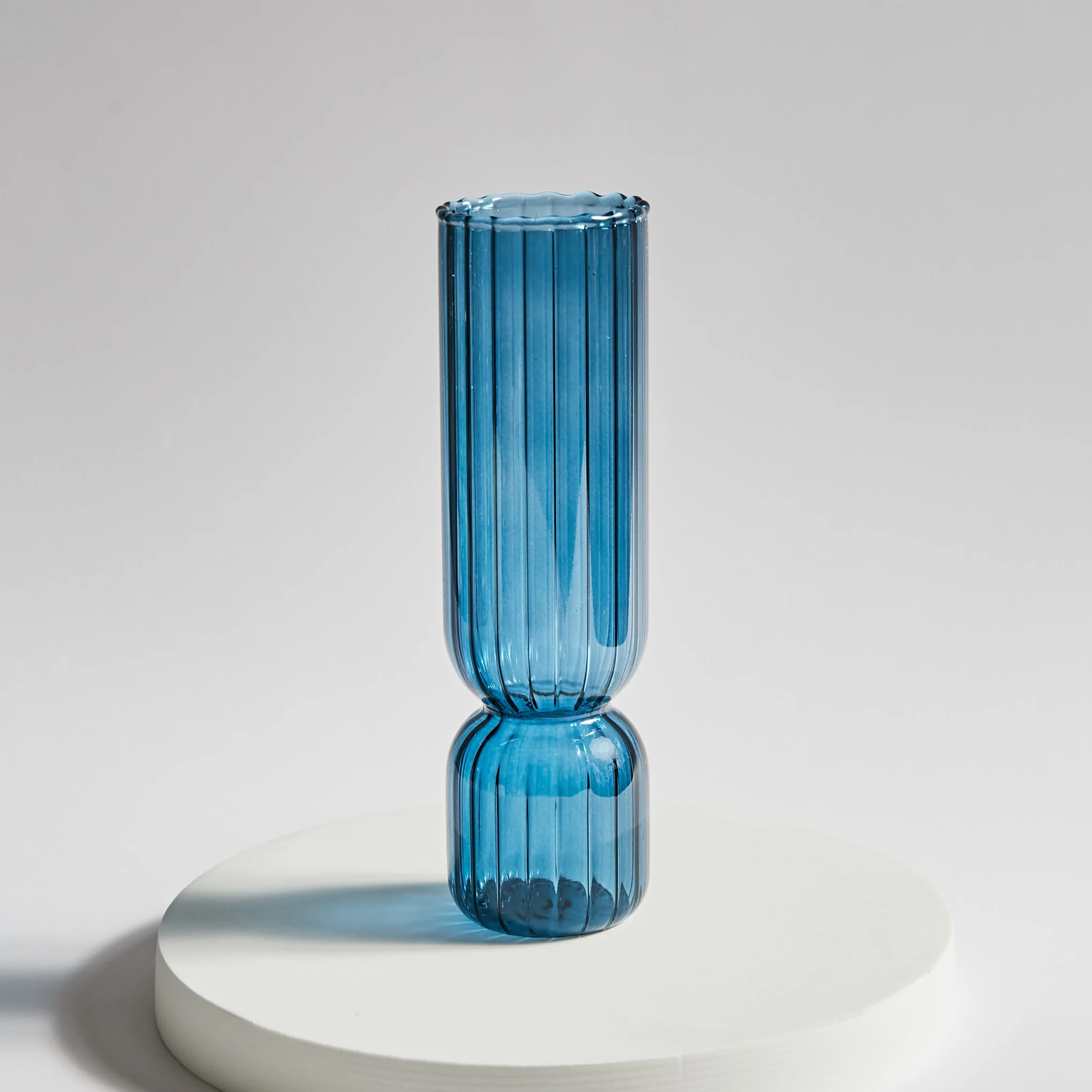 Scallop Cylinder Glass Vase - Image 11