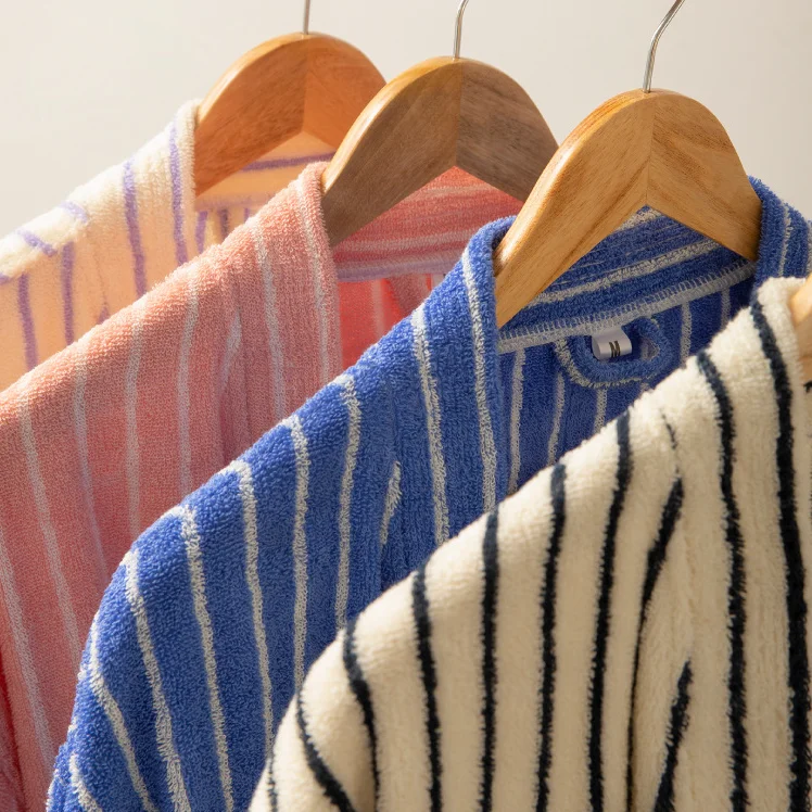 Striped Cotton Yarn Bathrobe - Image 4