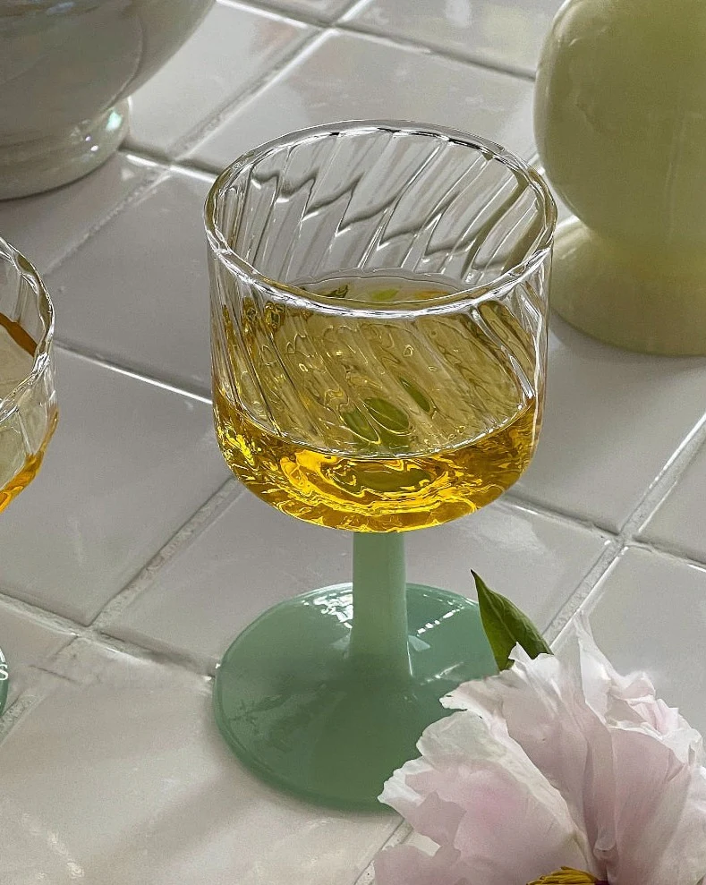 Vintage Style Wine Glass - Image 11