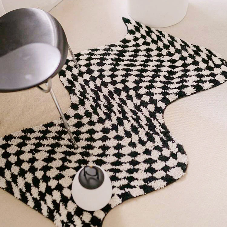 Wavy Checkerboard Mini Rug - Image 4
