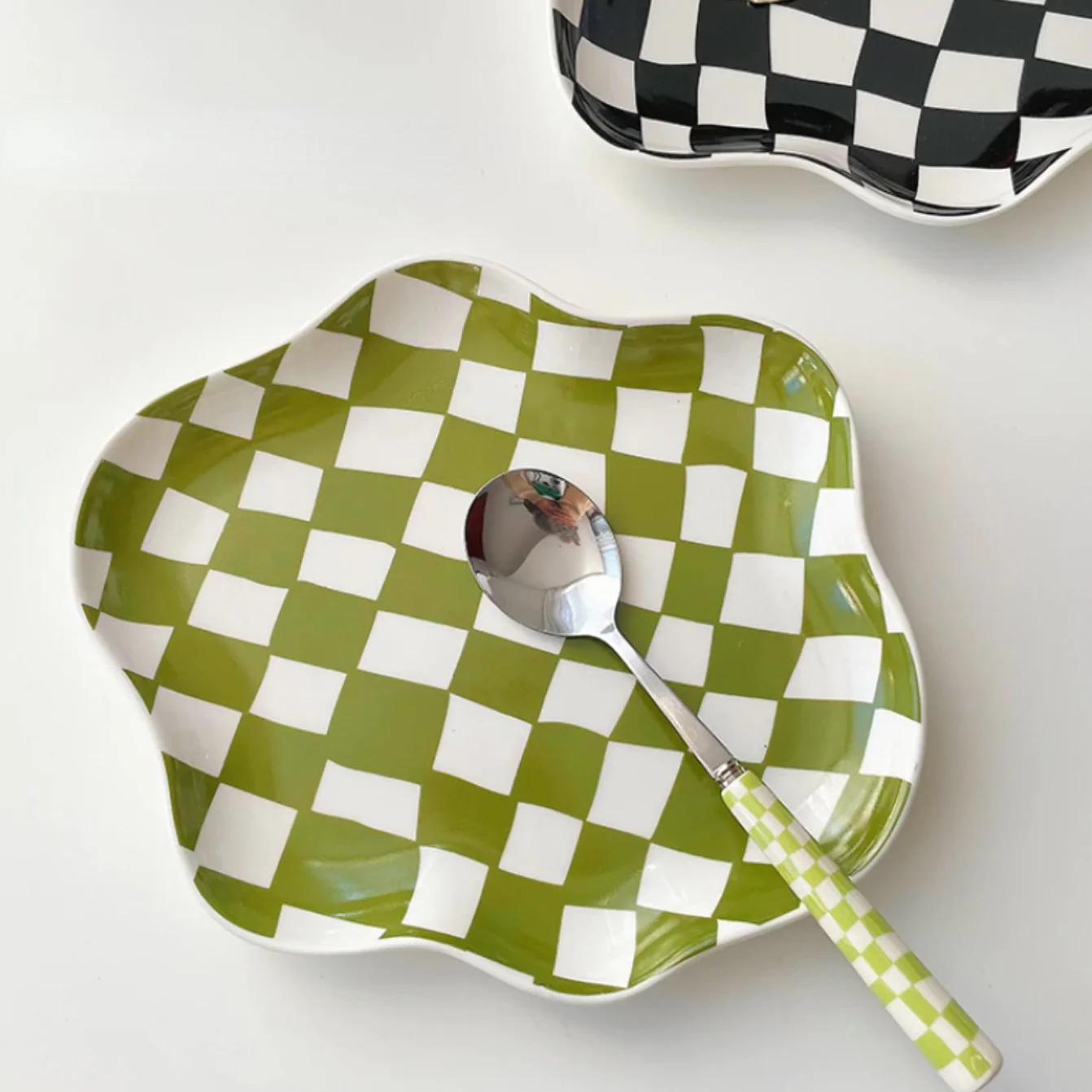 Wavy Edge Checkerboard Tray - Black, Green - Image 5